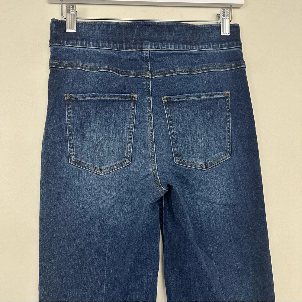 SPANX Cropped Flare Denim Stretch Jeans in Medium Wash - Picture 11 of 15